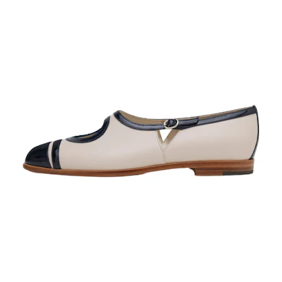 (W) Manolo Blahnik Flat 'Cream White'