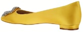 Shop (W) Manolo Blahnik Flat Toe Runcing 'Kuning Kristal Gesper' 9XX-0348-7307