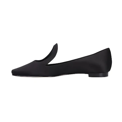 (W) Manolo Blahnik Fugaloa 'Black CMFT Slip-On'