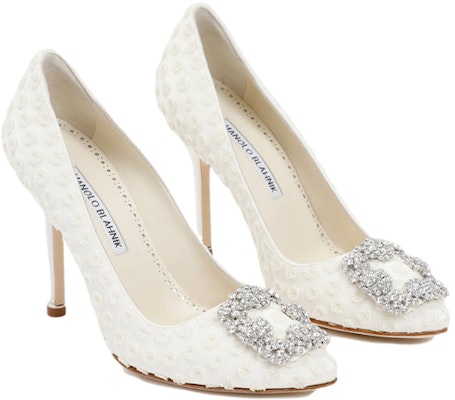 (W) Manolo Blahnik Hangisi 105 'Satin Putih' 122-2036-YEMB Lookbook (W) Manolo Blahnik Hangisi 105 'Satin Putih' 122-2036-YEMB