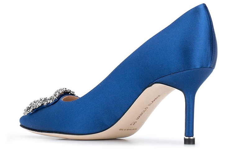 Lookbook MANOLO BLAHNIK Hangisi 缀饰搭扣高跟鞋 女款 藍色