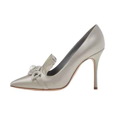 (W) Manolo Blahnik Hangisi High Heels 'Crystal Buckle Silver Satin'