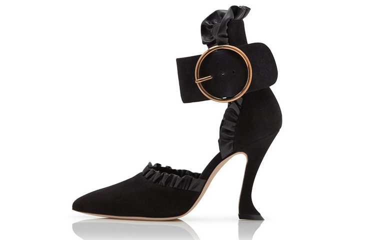 (W) Manolo Blahnik High Heel 'Black Ruffle Detail'
