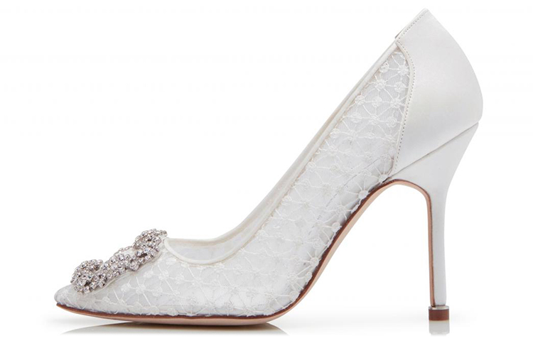 (W) Manolo Blahnik Lace Almond Toe High Heels 'White'