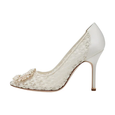 (W) Manolo Blahnik Lace Pearl Buckle High Heels 'White'