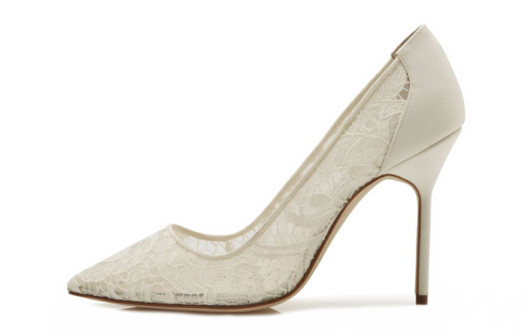 (W) Manolo Blahnik Lace Pointed Toe High Heels 'White'