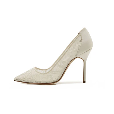 (W) Manolo Blahnik Lace Pointed Toe High Heels 'White'