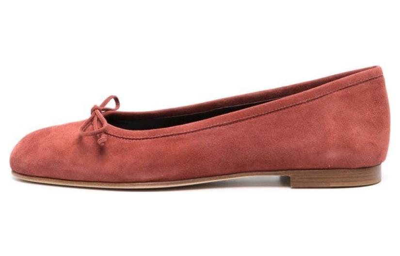 (W) Manolo Blahnik Round Toe Casual Flat 'Red Velvet'