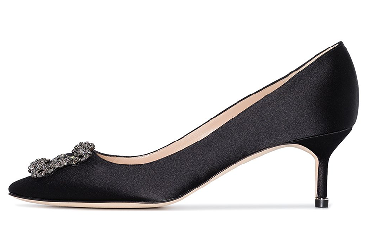 (Women) Manolo Blahnik Round Toe Stiletto 'Black Leather' 9XX-0661-0039