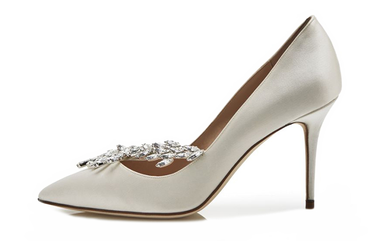 (W) Manolo Blahnik Satin High Heels 'Crystal Leaf Decoration - White'