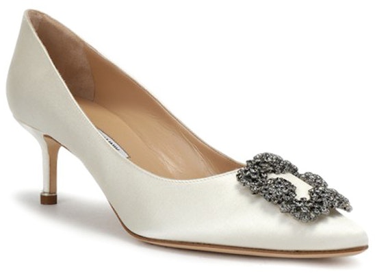 (W) Manolo Blahnik Velvet Buckle Hak Sedang 'Cream White' 9XX0661-130 Order (W) Manolo Blahnik Velvet Buckle Hak Sedang 'Cream White' 9XX0661-130
