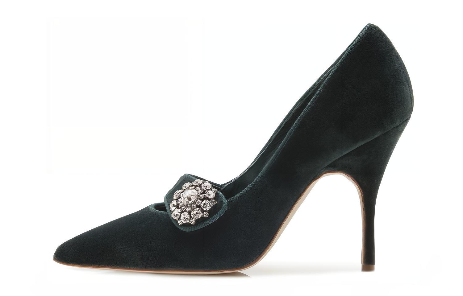 (W) Manolo Blahnik Velvet High Heels 'Crystal Embellished - Deep Green'