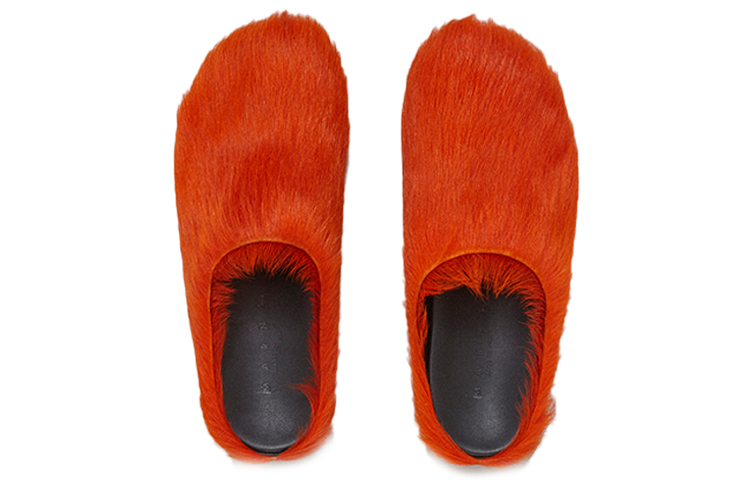 Shop MARNI 長毛小牛皮 FUSSBETT 平底鞋 女款 橘色