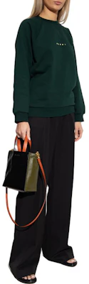(W) Marni SS23 Baju Sweatshirt Logo Hijau Lengan Panjang Crewneck FLJE0128P7-USCU87-LOV89 Lookbook (W) Marni SS23 Baju Sweatshirt Logo Hijau Lengan Panjang Crewneck FLJE0128P7-USCU87-LOV89