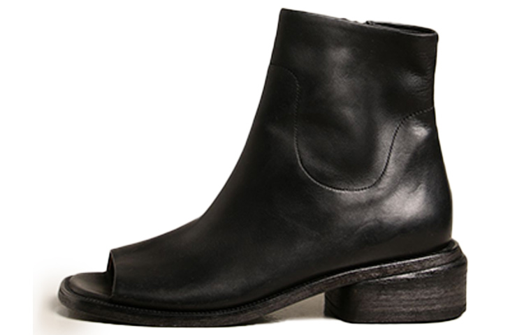 (W) Marsèll Cut-Out Ankle Boots 'Black'