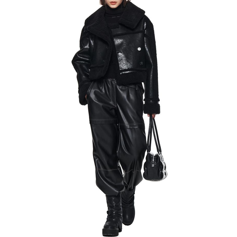 Shop (W) MATIN KIM Jaket Kulit Pendek Hitam Wanita Unisex Desain Elegan. MK239NJP057MBB