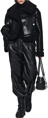 (W) MATIN KIM Jaket Kulit Pendek Hitam Wanita Unisex Desain Elegan. MK239NJP057MBB Shop (W) MATIN KIM Jaket Kulit Pendek Hitam Wanita Unisex Desain Elegan. MK239NJP057MBB