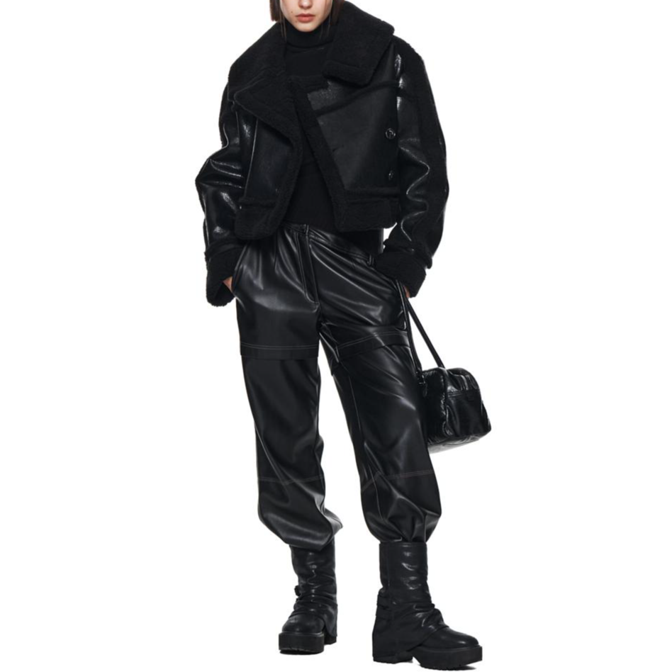 Purchase (W) MATIN KIM Jaket Kulit Pendek Hitam Wanita Unisex Desain Elegan. MK239NJP057MBB