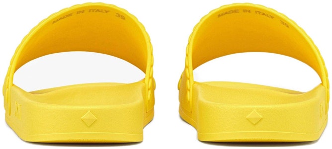 (W) MCM Selipar Fesyen Getah Timbul 'Kuning' MESCAMM04YA Shop (W) MCM Selipar Fesyen Getah Timbul 'Kuning' MESCAMM04YA