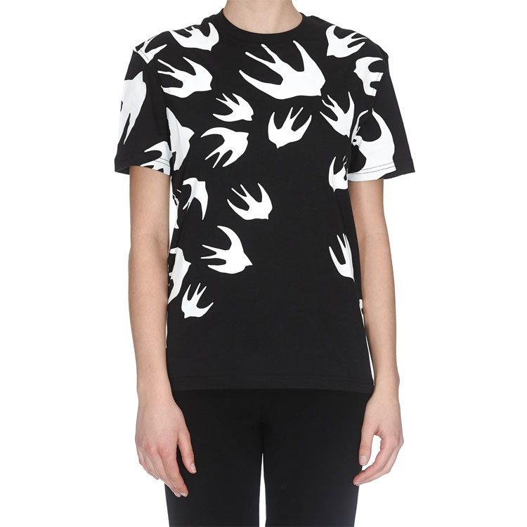 Shop (W) McQ Alexander McQueen Baju-T Lengan Pendek Cetakan Swallow Hitam. 318978-RLT71-1000