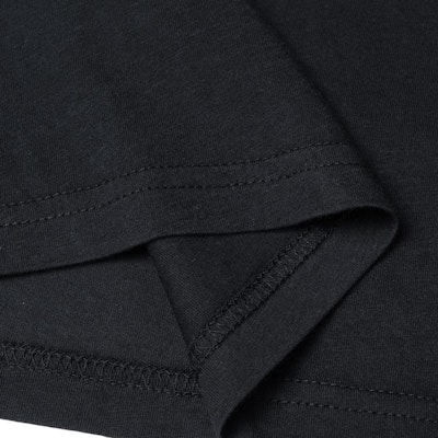 (W) McQ Alexander McQueen Baju-T Lengan Pendek Cetakan Swallow Hitam. 318978-RLT71-1000 1