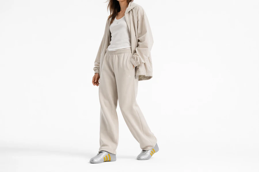 (W) Miaou × adidas Originals Elite Mei Zilver Metallic Hazy Yellow HP7196 Order (W) Miaou × adidas Originals Elite Mei Zilver Metallic Hazy Yellow HP7196