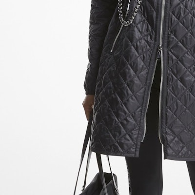 (W) Michael Kors Chaqueta Acolchada con Capucha de Plumas Negra. MF320B53SB-001 Details for (W) Michael Kors Chaqueta Acolchada con Capucha de Plumas Negra. MF320B53SB-001