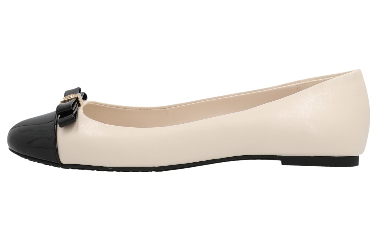 (W) MICHAEL KORS Leather Bow Decal Slip-On Flat 'White'