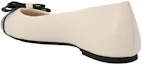 Shop (W) MICHAEL KORS 皮革蝴蝶结装饰平底鞋'白色' 40R3ANFP2L289