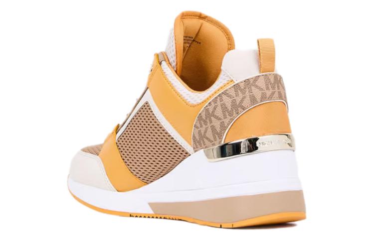 Shop (W) マイケルコース レザーロー「ベージュコンフォート」 43F3GEFS3D278