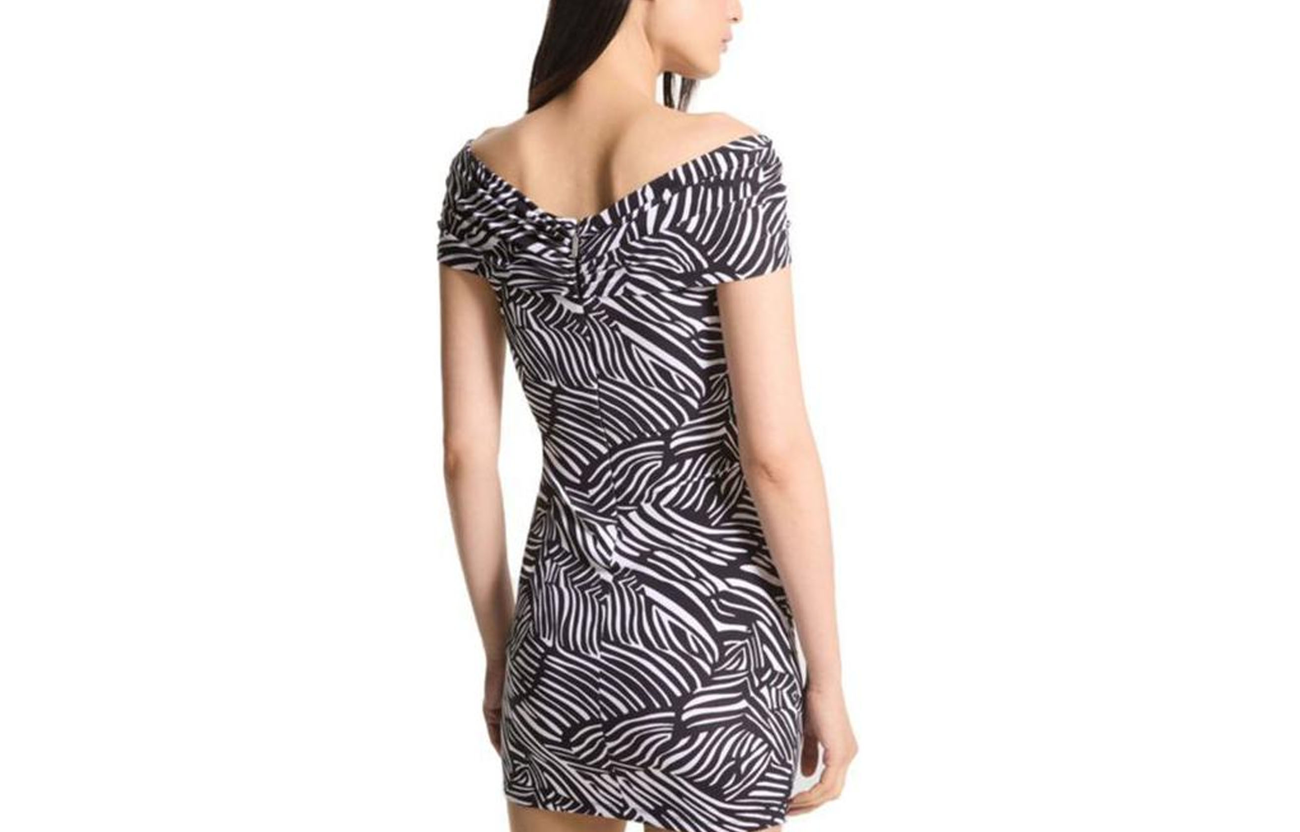 Lookbook (W) 迈克高仕 SS24 黑色斑马纹一字肩V领修身连衣裙. MS481WFDL4-048