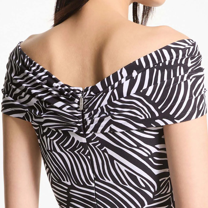 Purchase (W) 迈克高仕 SS24 黑色斑马纹一字肩V领修身连衣裙. MS481WFDL4-048