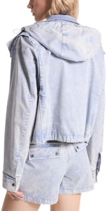 (W) Michael Kors SS24 Jaket Hoodie Denim Cuci Biru Muda dengan Resleting. MS420EAE72-424 Lookbook (W) Michael Kors SS24 Jaket Hoodie Denim Cuci Biru Muda dengan Resleting. MS420EAE72-424