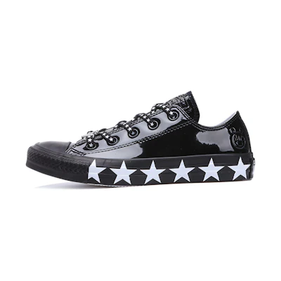 (W) Miley Cyrus Converse Chuck Taylor All Star Low Patent 'Stars'