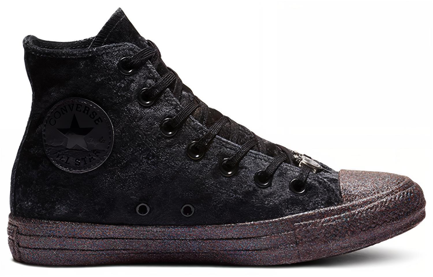 Order (W) Miley Cyrus x Converse Chuck Taylor All Star Hi 'Hitam Perak' 563723C