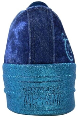 (W) Miley Cyrus x Converse Chuck Taylor All Star Platform Ox 'Gnarly Biru' 563721C Lookbook (W) Miley Cyrus x Converse Chuck Taylor All Star Platform Ox 'Gnarly Biru' 563721C