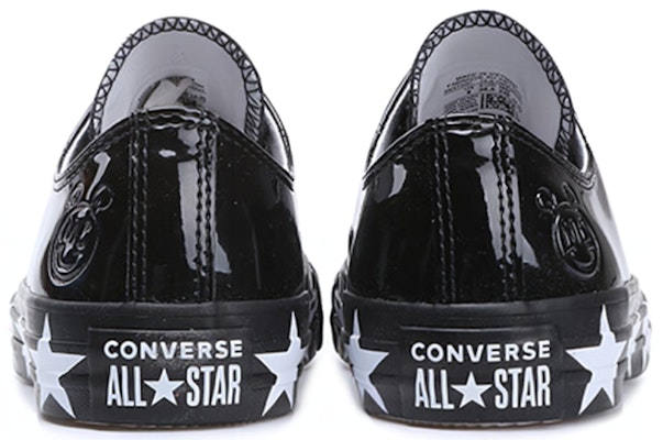 (W) Miley Cyrus x Converse Chuck Taylor All Star Low Patent 'Bintang' 563720C Shop (W) Miley Cyrus x Converse Chuck Taylor All Star Low Patent 'Bintang' 563720C