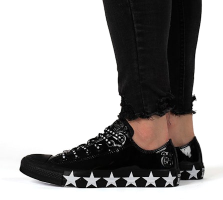 (W) Miley Cyrus x Converse Chuck Taylor All Star Low Patent 'Bintang' 563720C Purchase (W) Miley Cyrus x Converse Chuck Taylor All Star Low Patent 'Bintang' 563720C