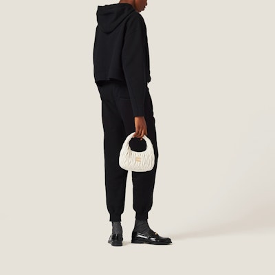 (W) MIU MIU Chaqueta Cortavientos Negra de Algodón con Cierre y Manga Larga. MJL954-S23-213FV Purchase (W) MIU MIU Chaqueta Cortavientos Negra de Algodón con Cierre y Manga Larga. MJL954-S23-213FV