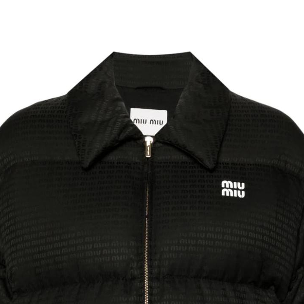 Sizing (W) MIU MIU 黑色Logo拼貼翻領長袖外套。 ML1082-15PR-F0002-S-OOO