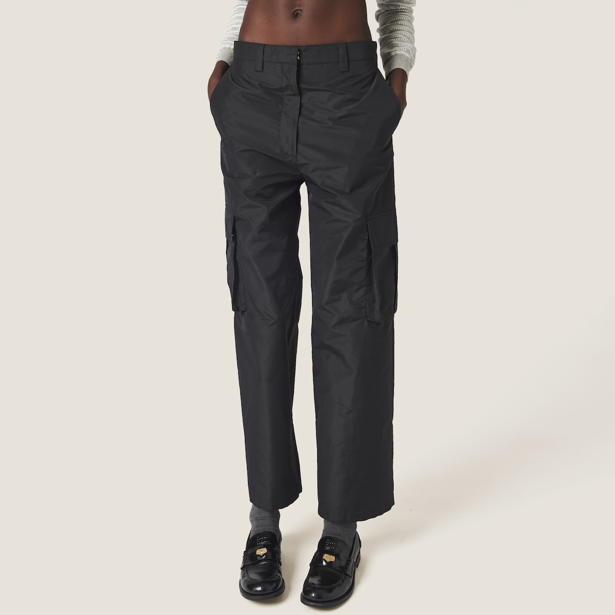 Purchase (Women) MIU MIU  Black Low-Waist Loose Fit Straight Casual Pants. MP1757-121I-F0002-S-OOO