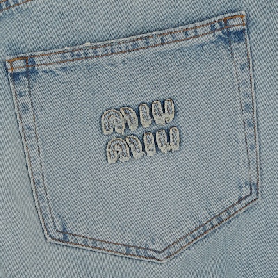 (W) MIU MIU Jeans Denim Biru Mid-Rise Loose Fit dengan Kantong Beresleting. GWP503-14QU-F0013 Purchase (W) MIU MIU Jeans Denim Biru Mid-Rise Loose Fit dengan Kantong Beresleting. GWP503-14QU-F0013