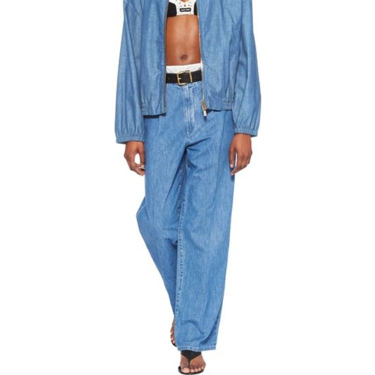 Lookbook (W) MIU MIU Blue Washed Low-Waist Wide-Leg Chambray Jeans Biru. GWP471-1294-F0013-S-232