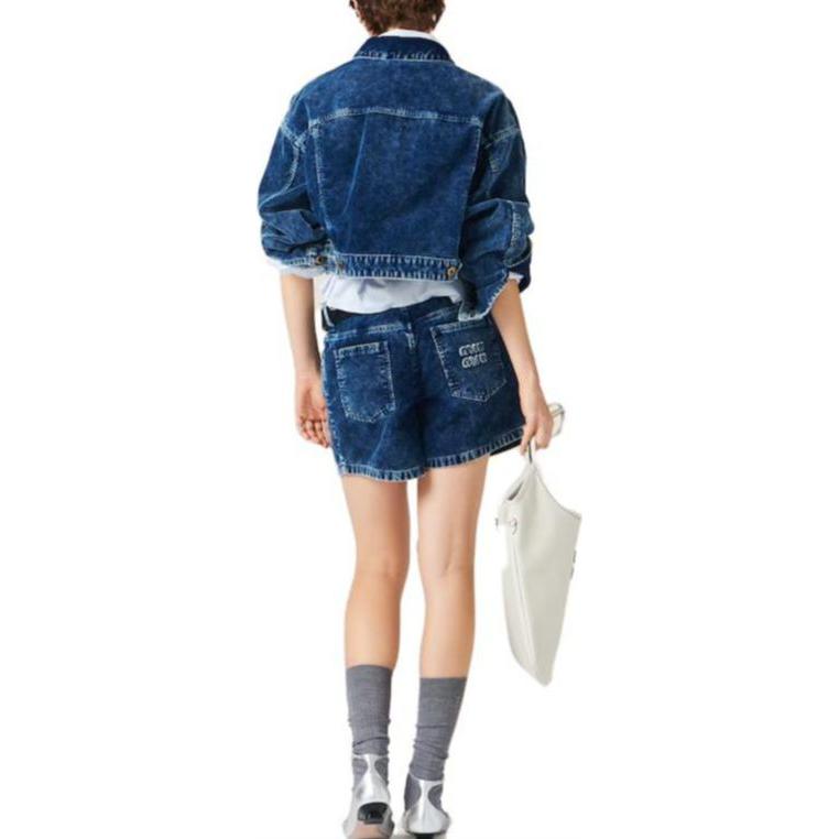 (Women) MIU MIU  Denim Jacket with Logo Print, Collared, Long Sleeve, Button-Up. ML1018-135Z-F0589-S-OOO 圖 4