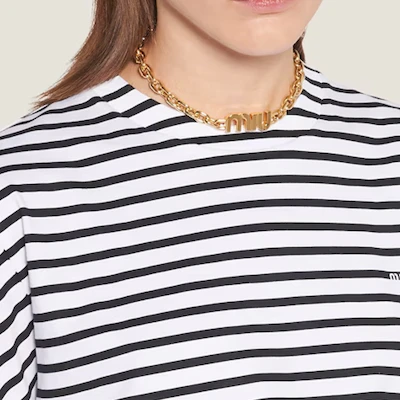 (W) MIU MIU Collar Metálico Dorado con Diseño de Cadena de Letras. 5IC056_2F7U_F0056 Lookbook (W) MIU MIU Collar Metálico Dorado con Diseño de Cadena de Letras. 5IC056_2F7U_F0056