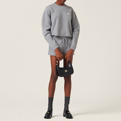 (W) MIU MIU 灰色刺绣Logo圆领毛衣. MML804-1XS9-F0031-S-232 Shop (W) MIU MIU 灰色刺绣Logo圆领毛衣. MML804-1XS9-F0031-S-232