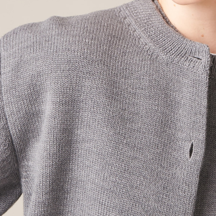 Details for (W) MIU MIU Kardigan Rajut Kelabu dengan Logo Sulaman. MMF796-13JS-F0031-S-232