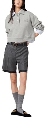 (W) MIU MIU Baju Polo Lengan Panjang Kelabu dengan Sulaman Huruf. MJL976-133K-F0031-S-OOO Lookbook (W) MIU MIU Baju Polo Lengan Panjang Kelabu dengan Sulaman Huruf. MJL976-133K-F0031-S-OOO