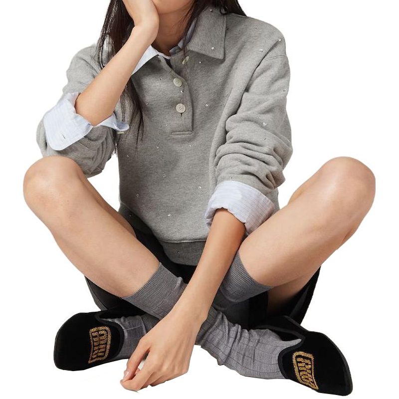 Purchase (W) MIU MIU Baju Polo Lengan Panjang Kelabu dengan Sulaman Huruf. MJL976-133K-F0031-S-OOO