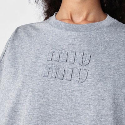 (Women) MIU MIU Grey Long Sleeve Pullover T-Shirt with Logo. MJL862-1YXT-F0031 Purchase (Women) MIU MIU Grey Long Sleeve Pullover T-Shirt with Logo. MJL862-1YXT-F0031